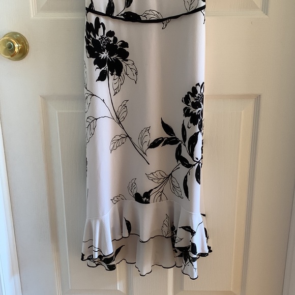 Le Château dress - Picture 2 of 3